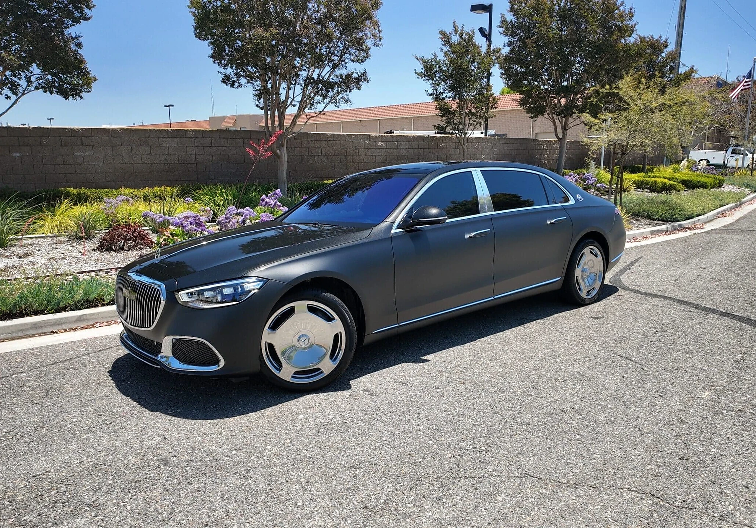 Mercedes-Maybach S 580 Year confirmed representative rental image